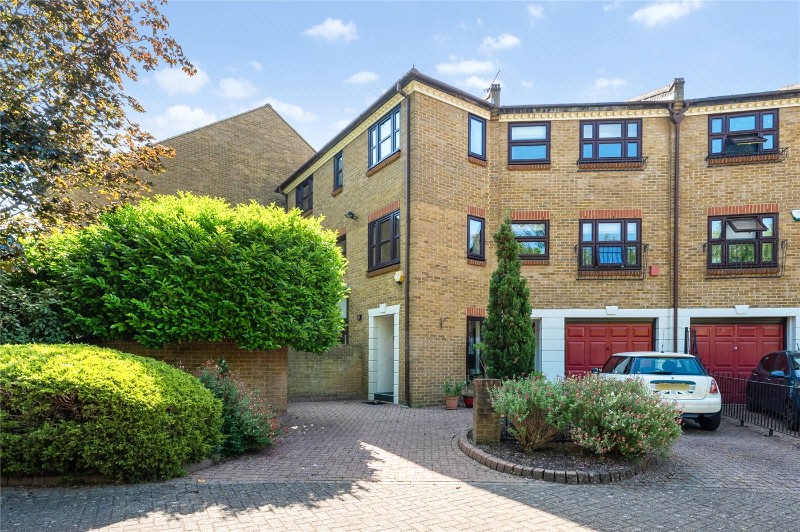 Albemarle Park, Albemarle Road, Beckenham, BR3