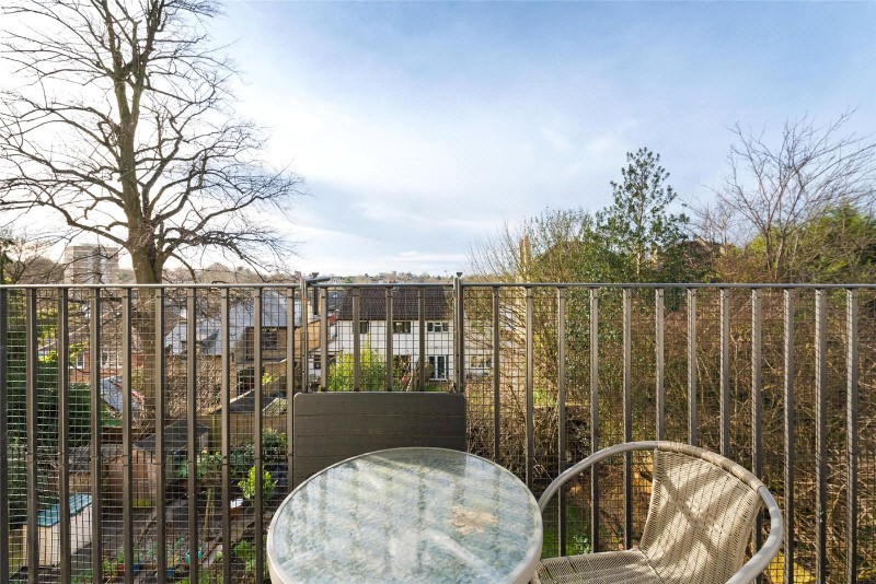 Gatestone Road, London, SE19