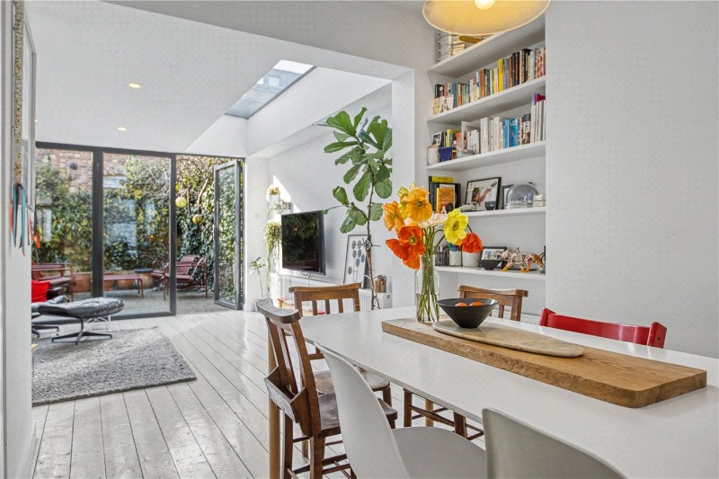 College Road, London, NW10