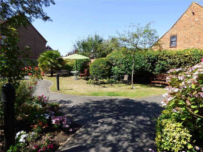 Springfield Meadows, Weybridge, Surrey, KT13