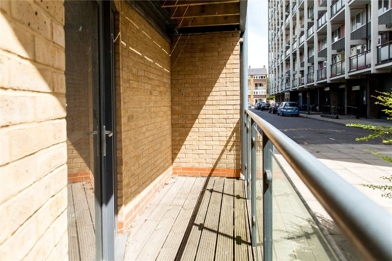 Theven Street, LonLon, E1