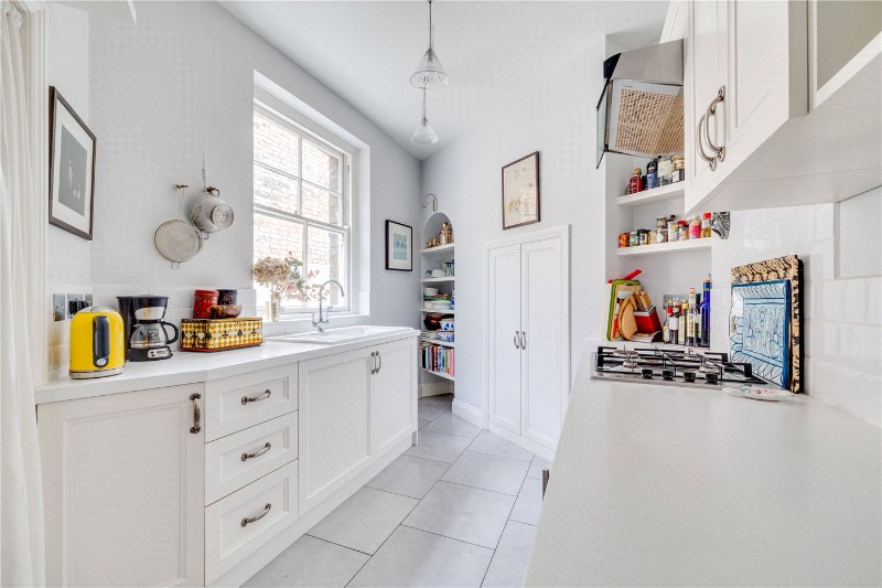 Challoner Street, London, W14