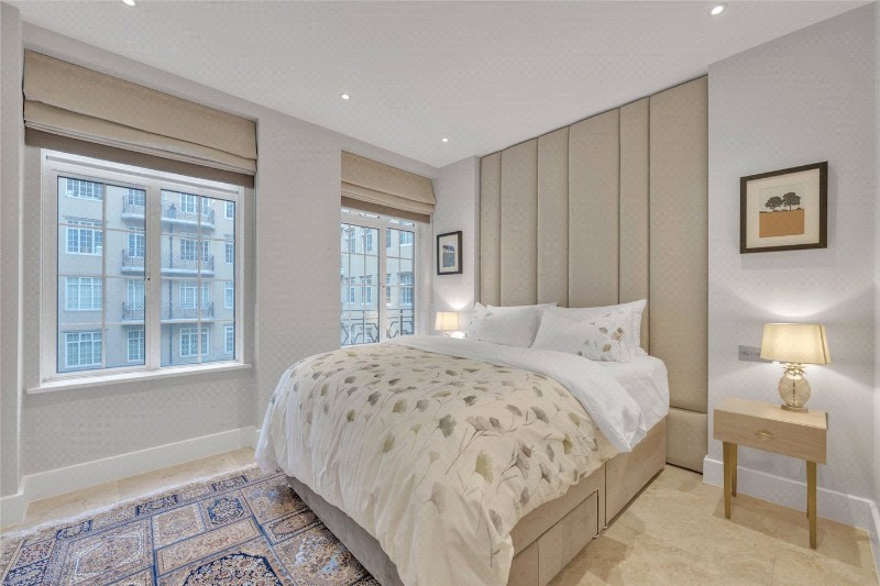 Berkeley Court, Marylebone Road, London, NW1