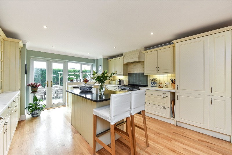 Parsonage Close, Petersfield, Hampshire, GU32