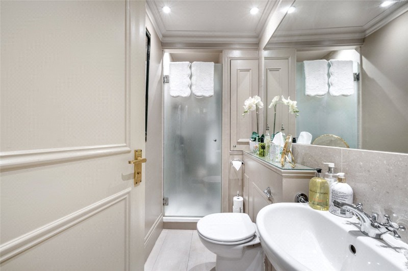 Clifton Gardens, London, W9