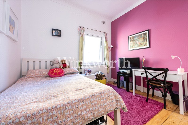 Queens Drive, London, N4