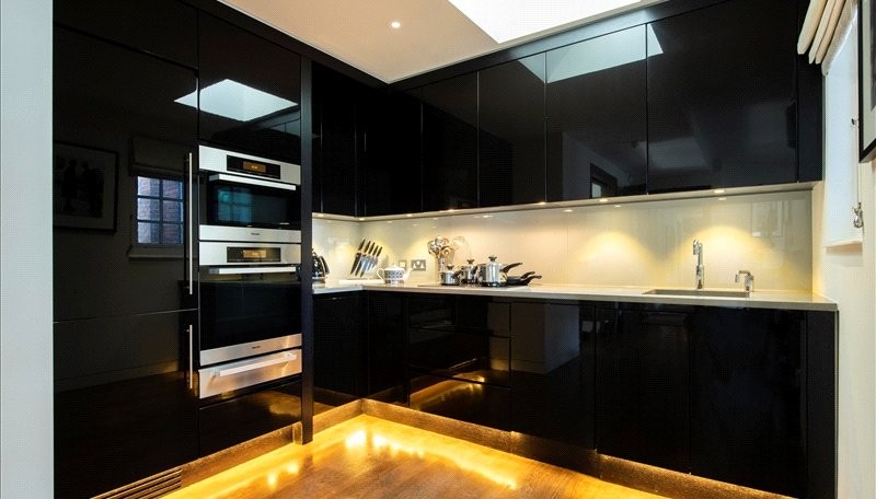 Duke Street, London, W1K