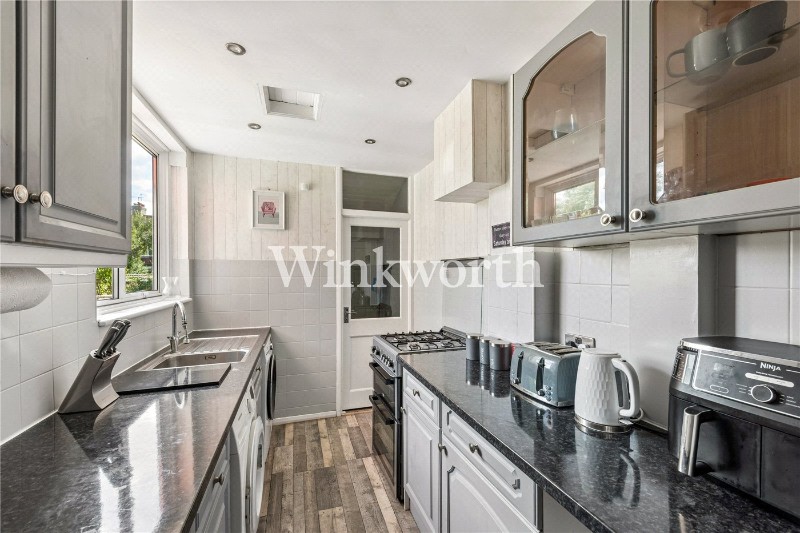 Ash Grove, London, N13