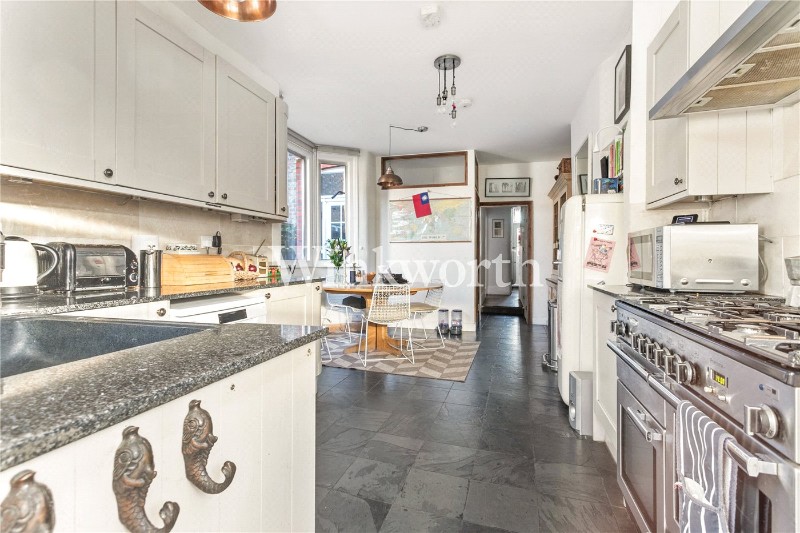 Westbury Avenue, London, N22