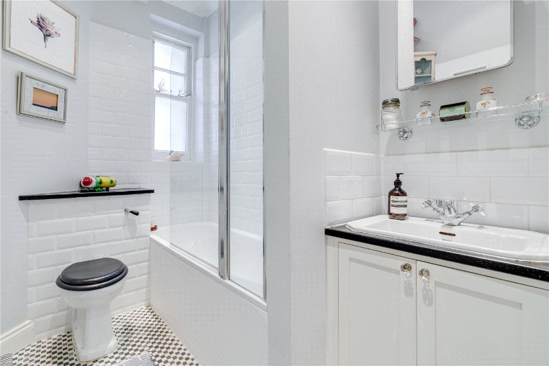 Challoner Street, London, W14