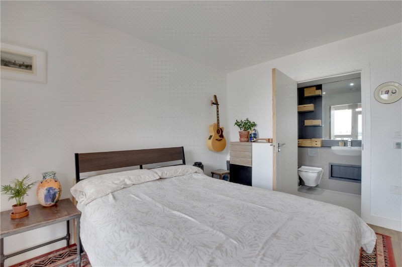 Gordian Apartments, 34 Cable Walk, Greenwich, London, SE10