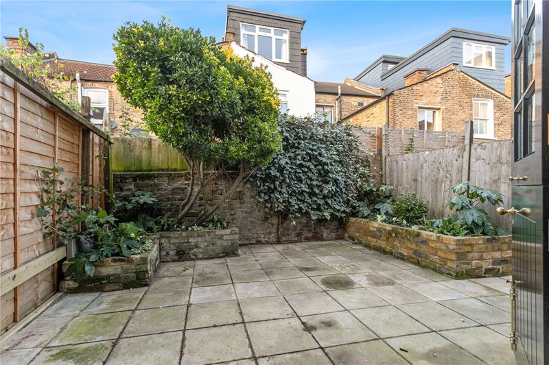 Belgrade Road, London, N16