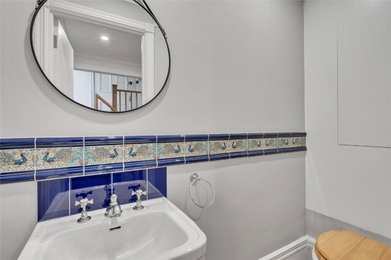 Sutherland Avenue, London, W9