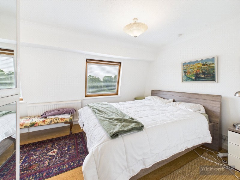 Ditton Reach, Thames Ditton, Surrey, KT7