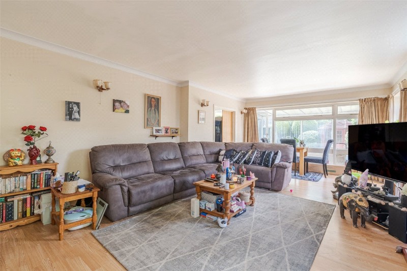 Violet Farm Close, Corfe Mullen, Wimborne, Dorset, BH21