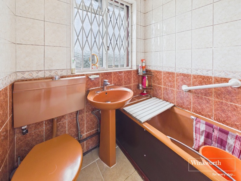 Reynolds Drive, Queensbury, Edgware, HA8