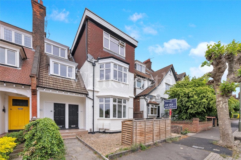 Ravenscroft Avenue, London, NW11