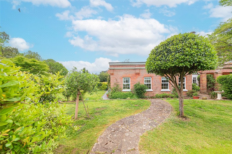 Church Road, Farley Hill, Reading, Berkshire, RG7
