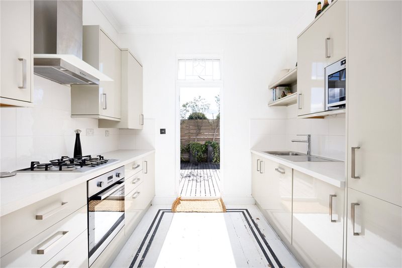 Blackfords Path, London, SW15