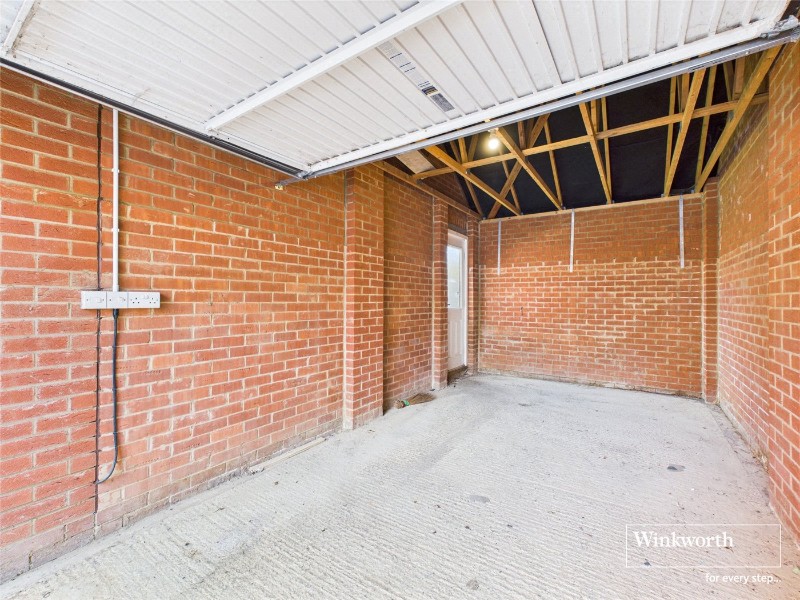 Roe Gardens, Three Mile Cross, Reading, RG7