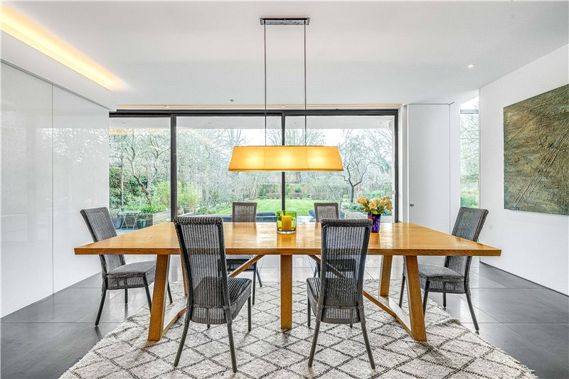 Roedean Crescent, Putney, London, SW15