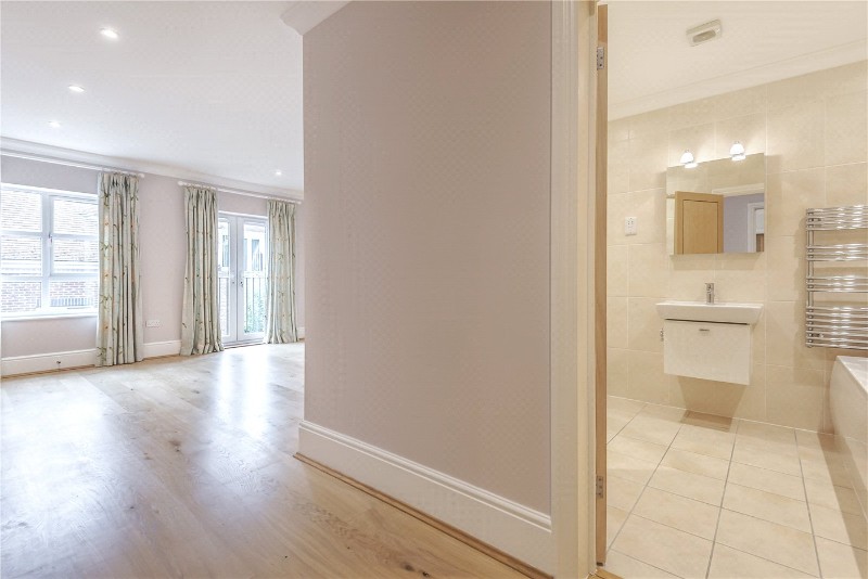 Cross Road, Ascot, Berkshire, SL5