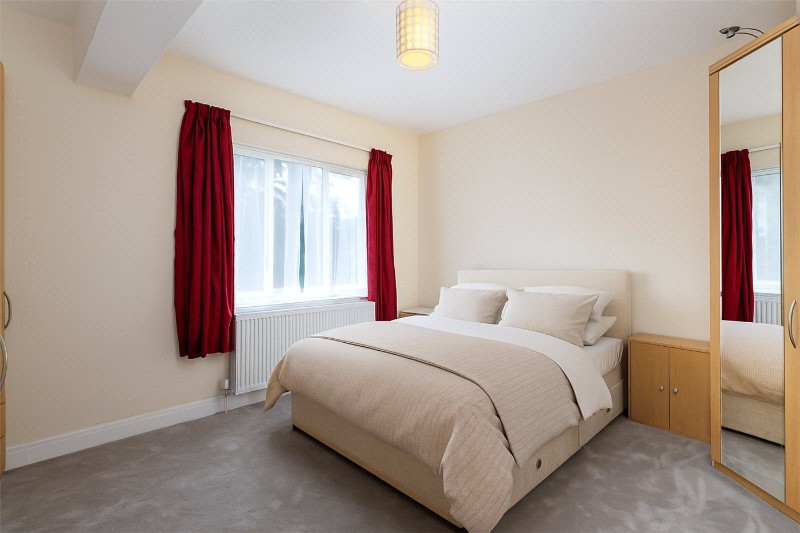 Manor Fields, London, SW15