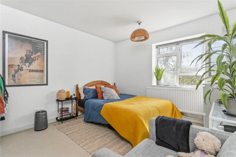 Queen Elizabeth's Close, London, N16