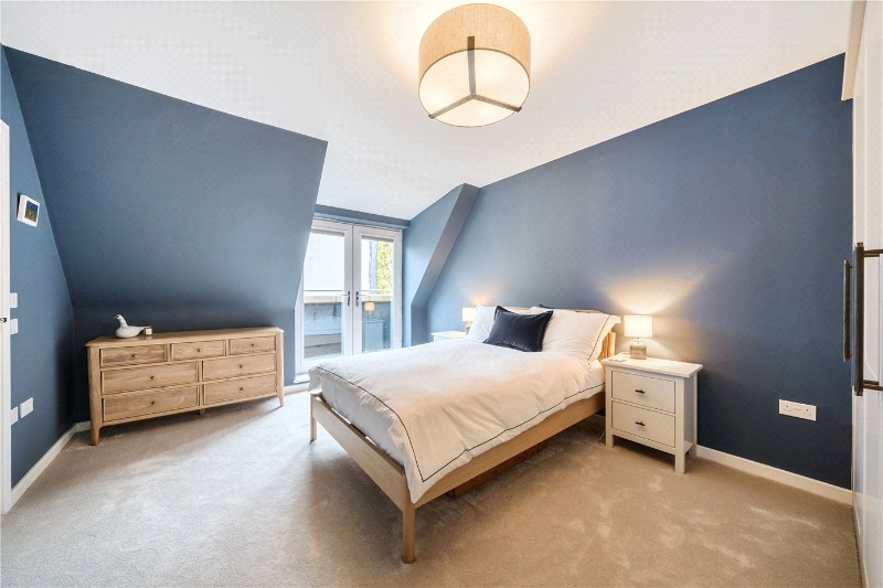 Nightingale Walk, Farnham, United Kingdom, GU9