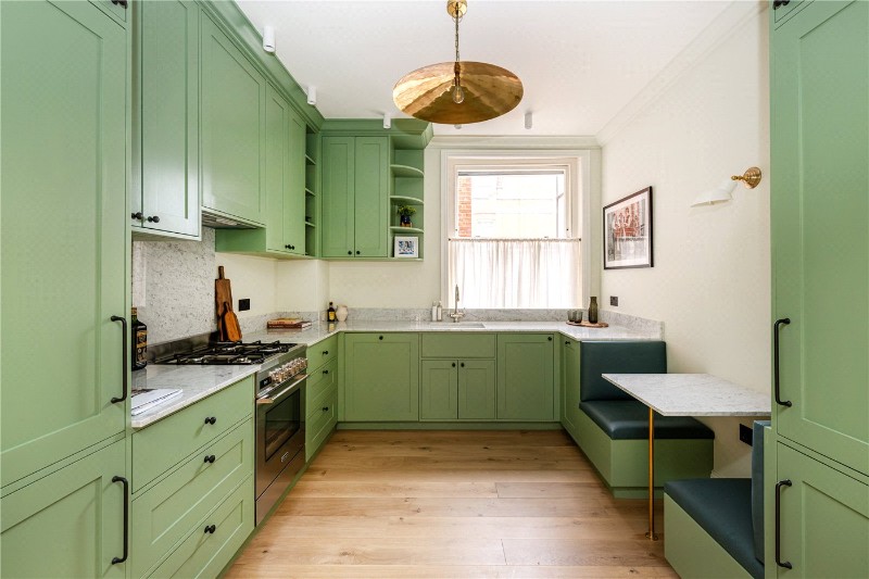 Cheyne Court, London, SW3