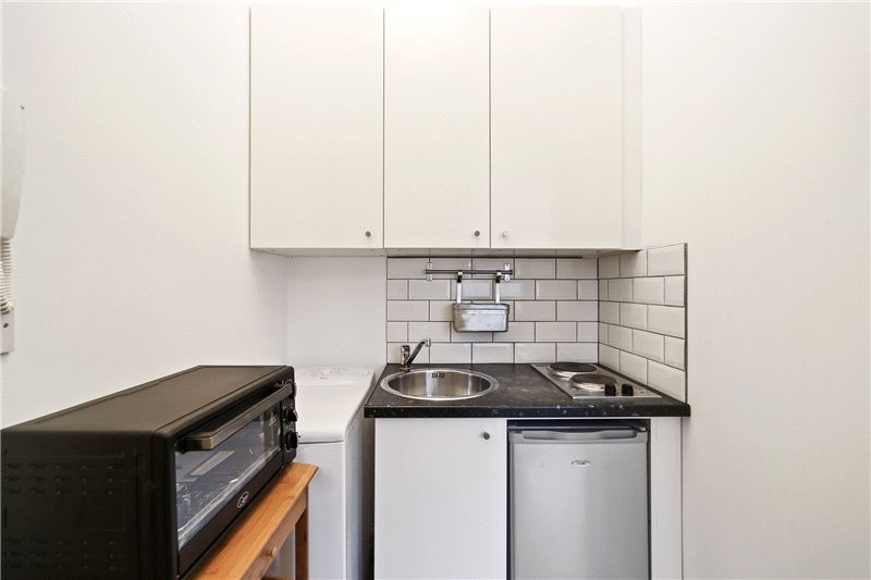 The Vale, London, W3