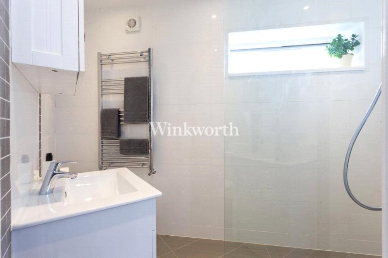 Riverway, London, N13