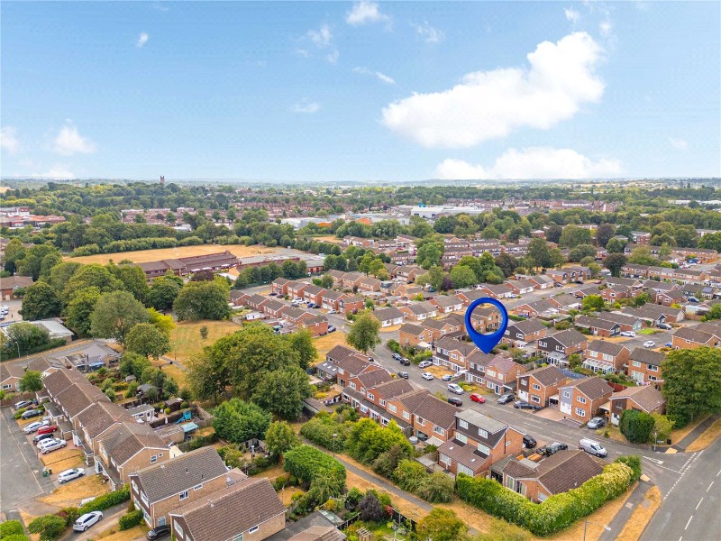 Knoll Drive, Warwick, Warwickshire, CV34