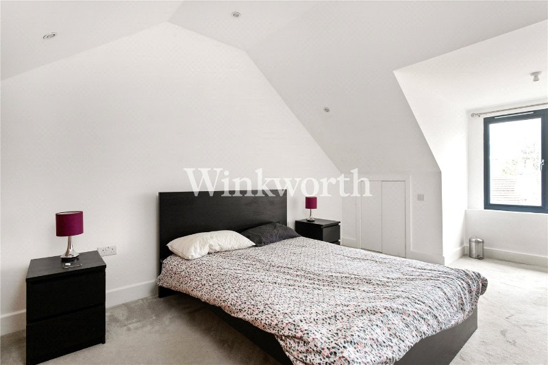 Belz Drive, London, N15