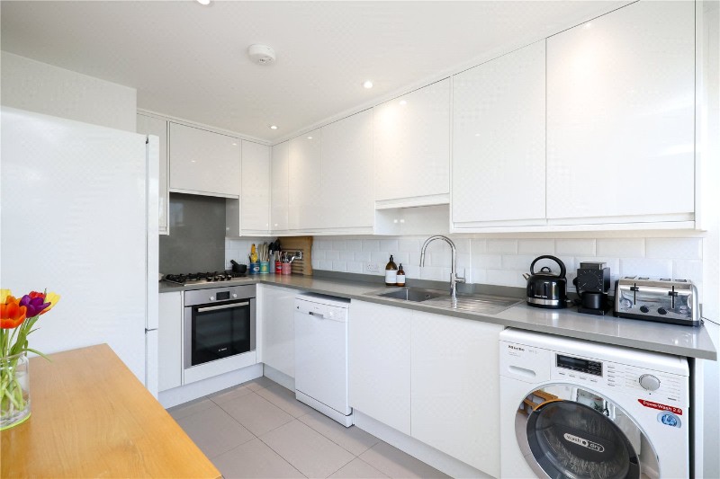 Grange Park, London, W5