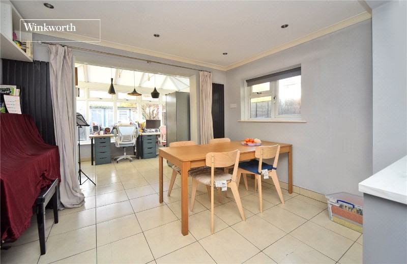 Buckland Way, Worcester Park, KT4