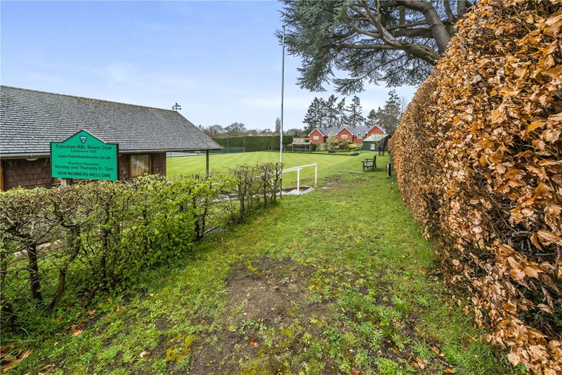 Shortfield Common Road, Frensham, Farnham, Surrey, GU10