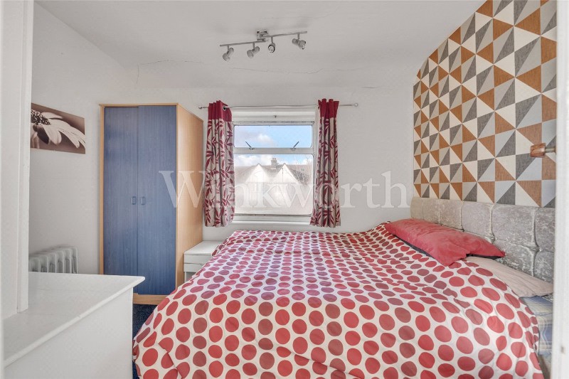 Basing Hill, London, NW11