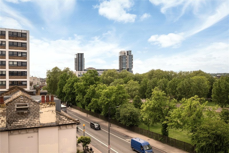 Seven Sisters Road, London, N4
