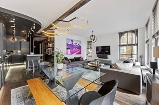 Pear Tree Court, London, EC1R