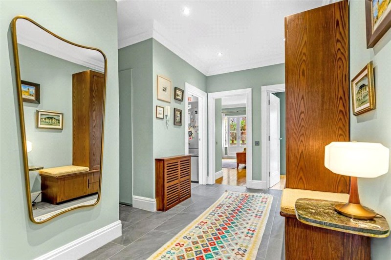Sarre Road, London, NW2