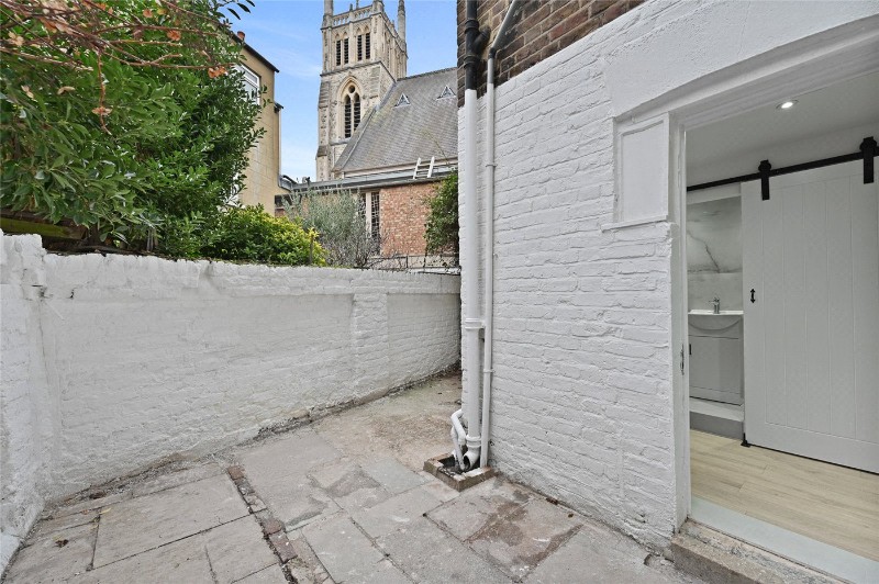 Greenside Road, London, W12