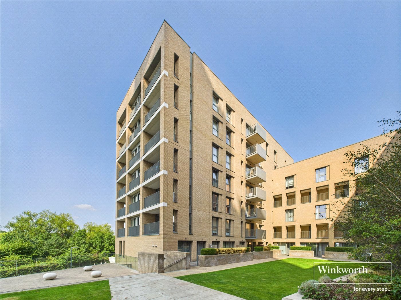 Moorhen Drive, London, NW9