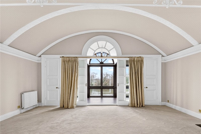 Russell Road, Shepperton, Surrey, TW17