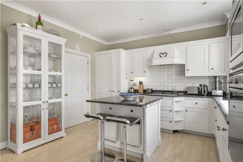 Devereux Lane, Barnes, London, SW13