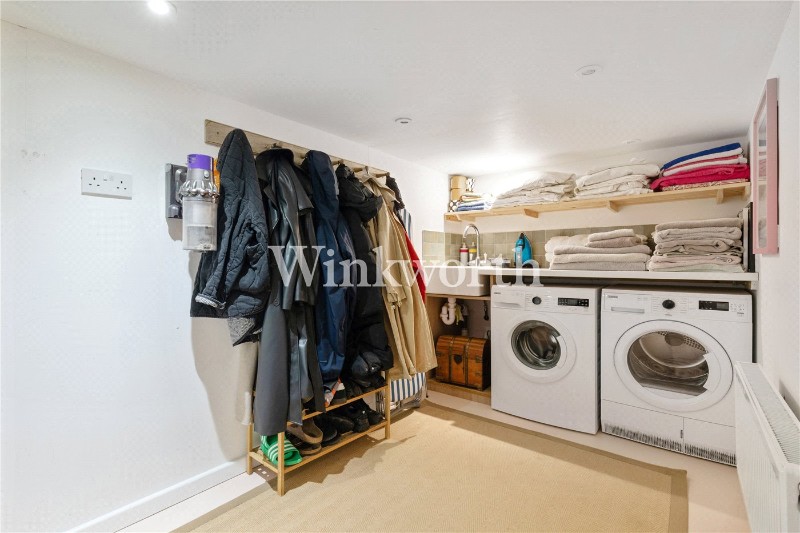 Finsbury Park Road, London, N4