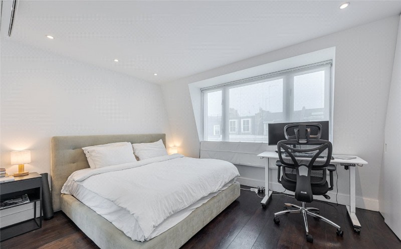 Westmoreland Terrace, London, SW1V
