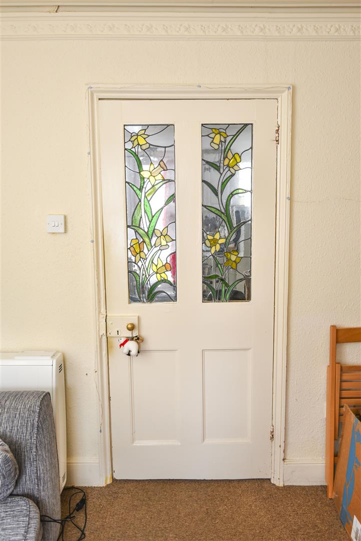 AA FEATURE DOOR PORT