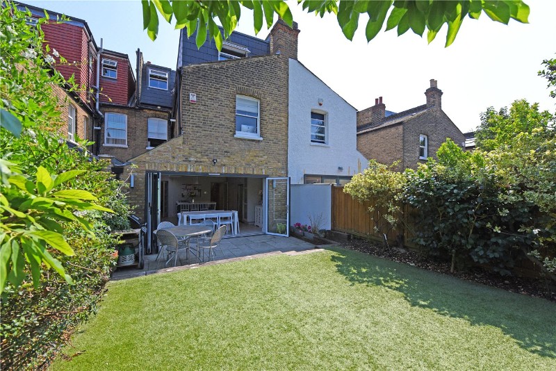 5 bedroom property for sale in Elsenham Street, London, SW18 (Ref