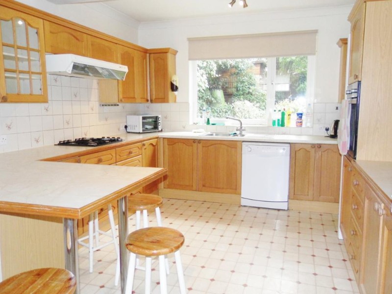 North Crescent, Finchley, London, N3